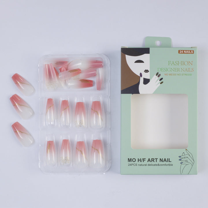 Nail art in an elegant gradient with gold accents Kalsten