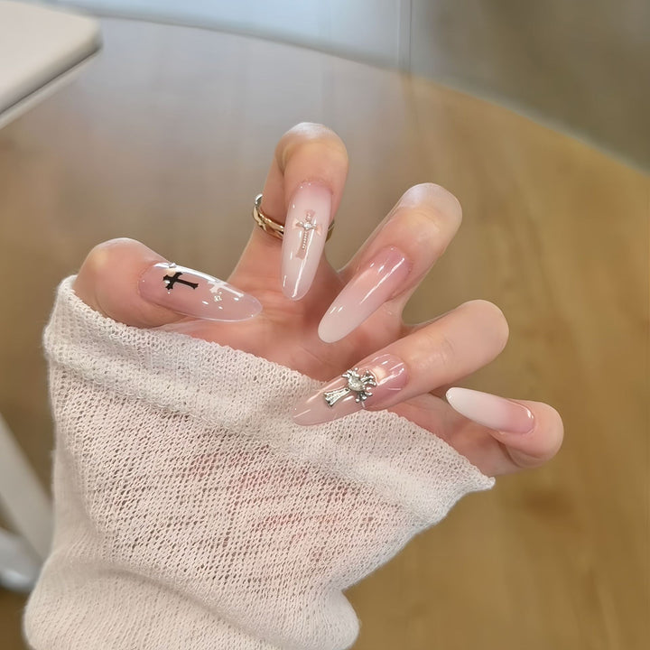 Elegant Artificial Nails with Creative Designs Kalsten