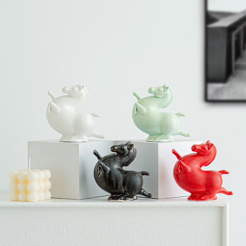 Decorative ceramic figure Kalsten