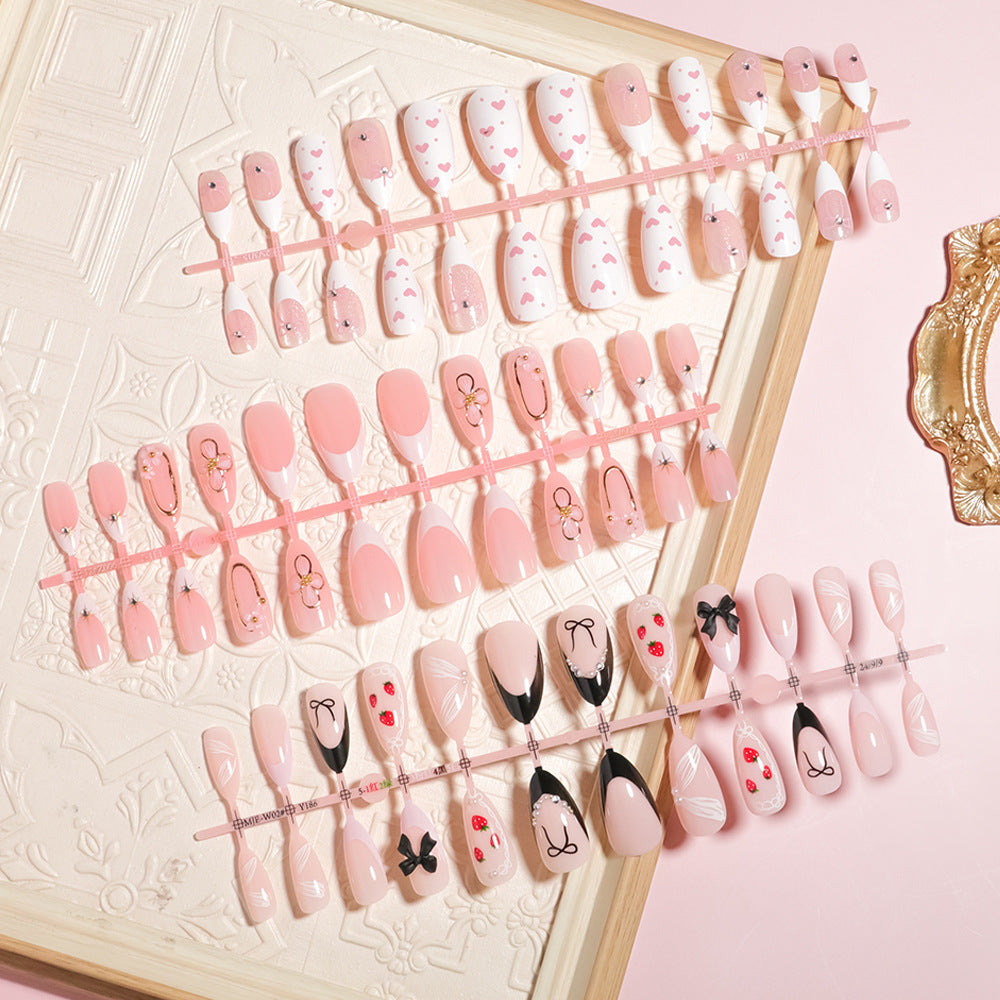 Elegant Floral Accent Press-On Nail Set Kalsten