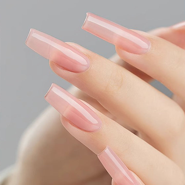Elegant Nail Art with Black-White Contrast Kalsten