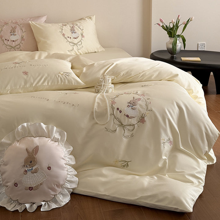 Embroidered satin bedding set with cute bunny motif