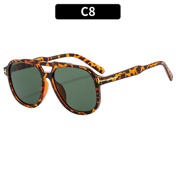 Retro-Inspired Square Frame Sunglasses
