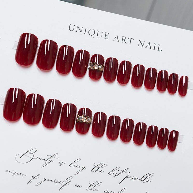Elegant Decorative Press-On Nail Art