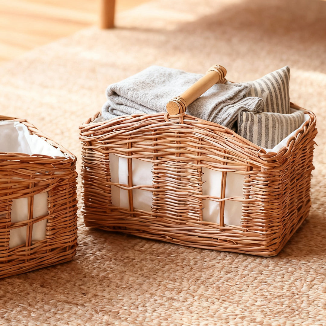 Rustic storage basket with linen lining Kalsten