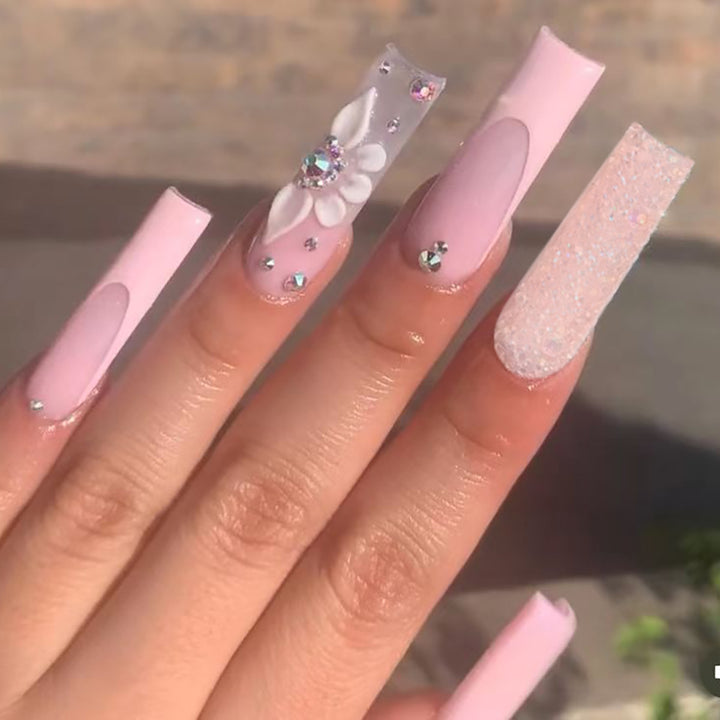Glamorous Floral Press-On Nail Set Kalsten