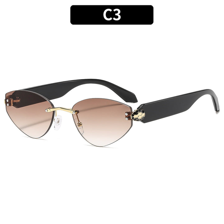 Chic Angular Cat-Eye Sunglasses