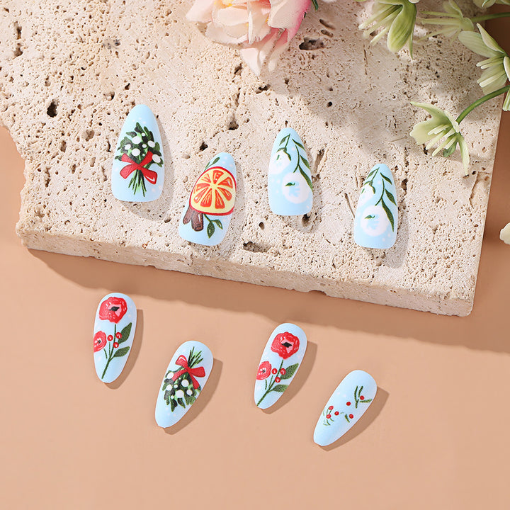 Exquisite Kunstnägel mit floralen Motiven Kalsten