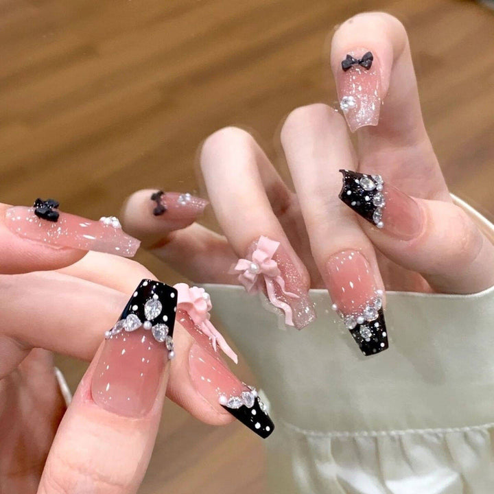 Elegant Decorative Press-On Nail Art Set Kalsten