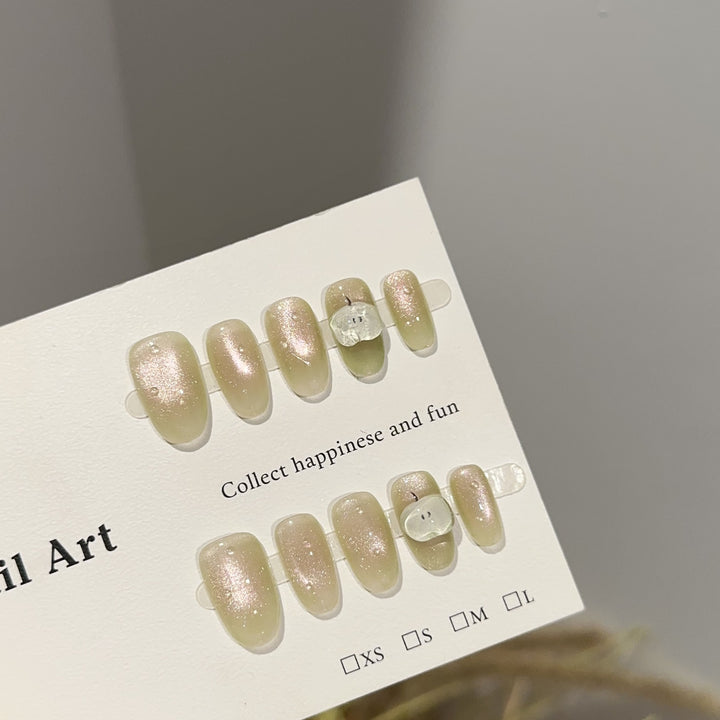 Elegant Glittery Press-On Nail Art Set