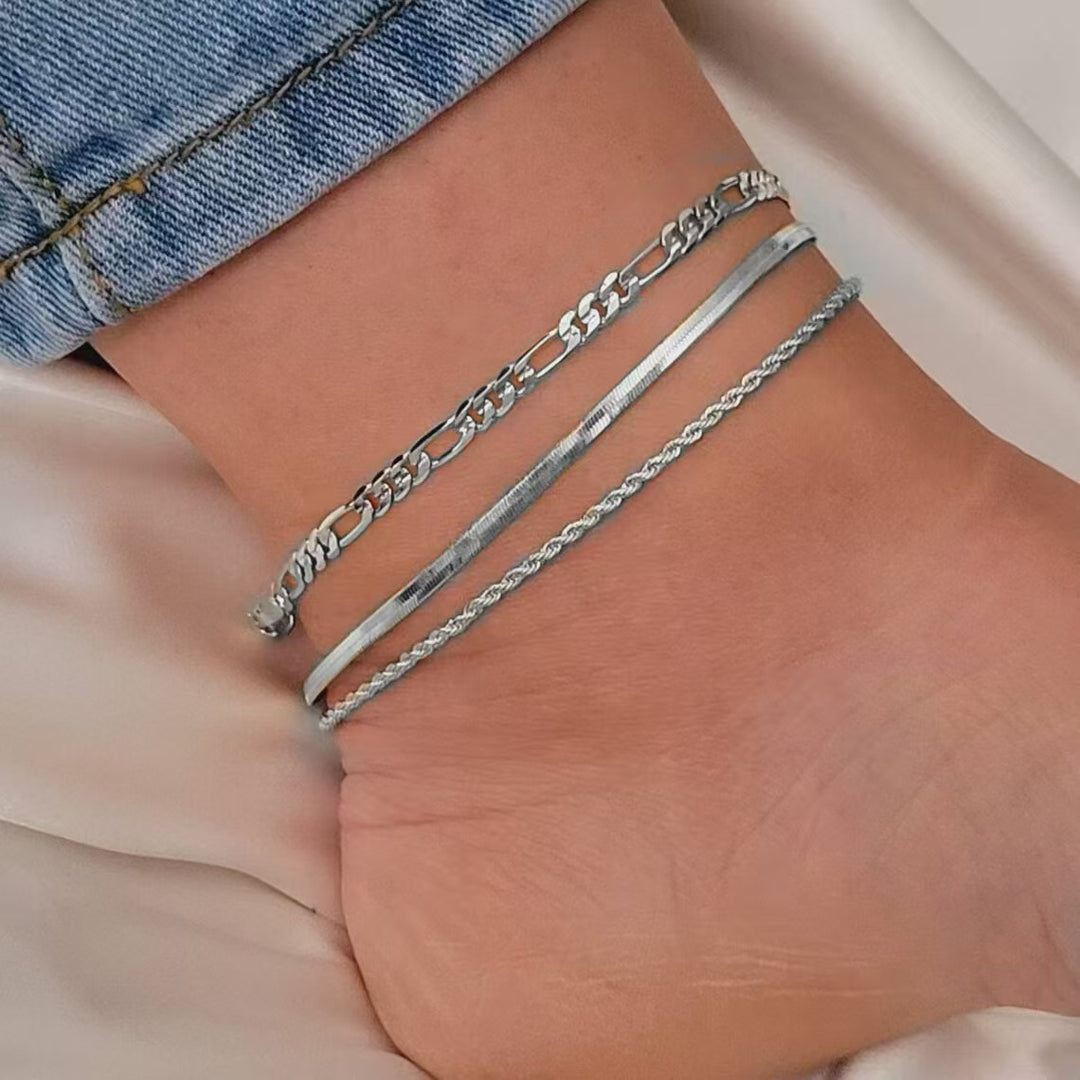 Elegant Three-Strand Link Bracelet Kalsten