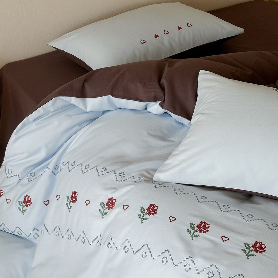 Reversible cotton percale duvet cover set with delicate rose embroidery