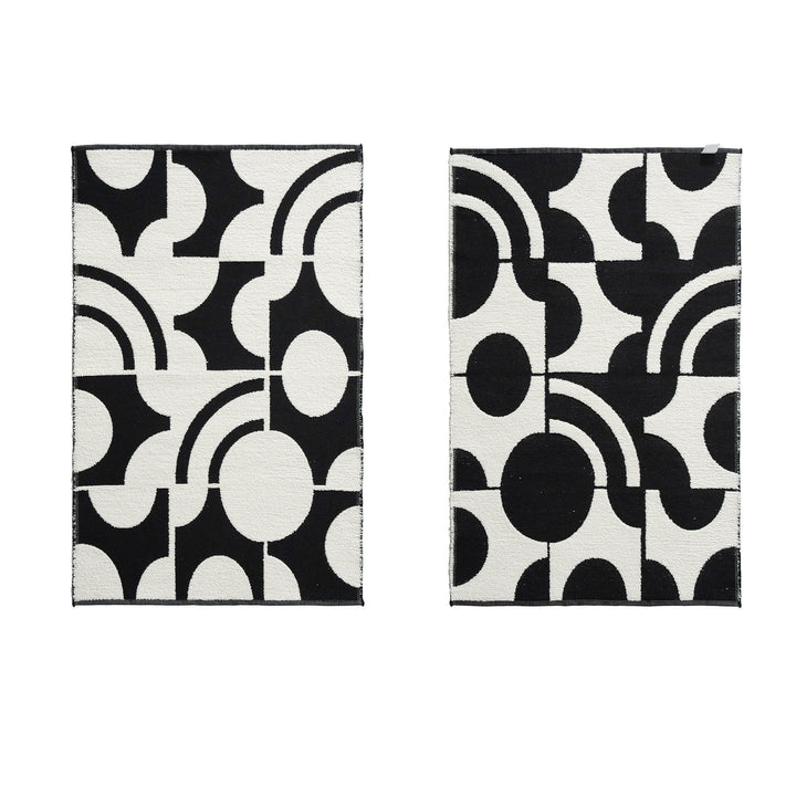 Modern runner rug with graphic checkerboard pattern and short pile structure Kalsten
