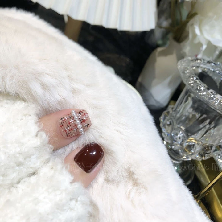 Luxury Press-On Nail Art Set with Pearl and Glitter Accents Kalsten