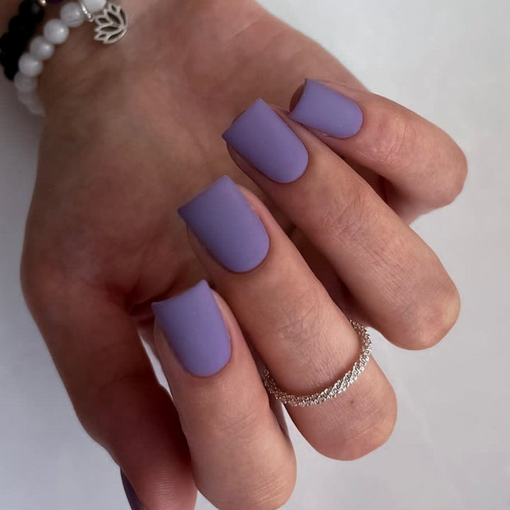 Artificial nail art with matte finish Kalsten