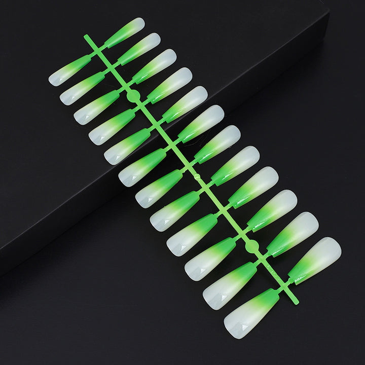 Artificial nails in elegant ombre design Kalsten