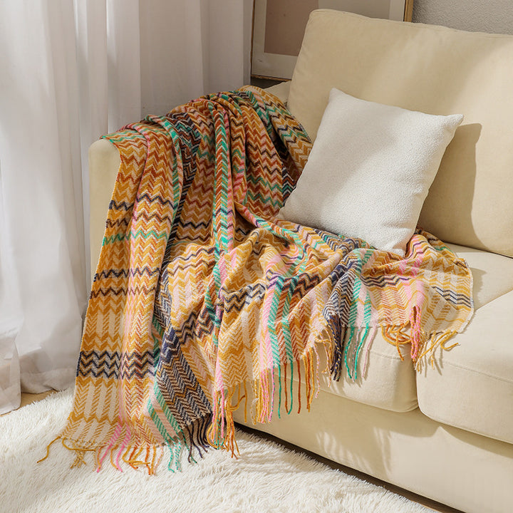Cozy Geometric Patterned Throw Blanket Kalsten