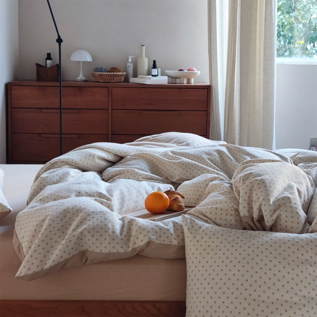 Bedding set made of cotton with fine polka dot pattern