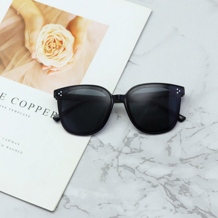 Contemporary Square Frame Sunglasses Kalsten