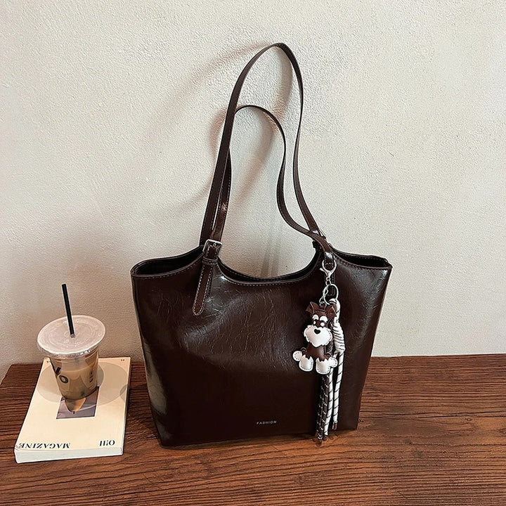Luxurious Textured Leather Tote Kalsten