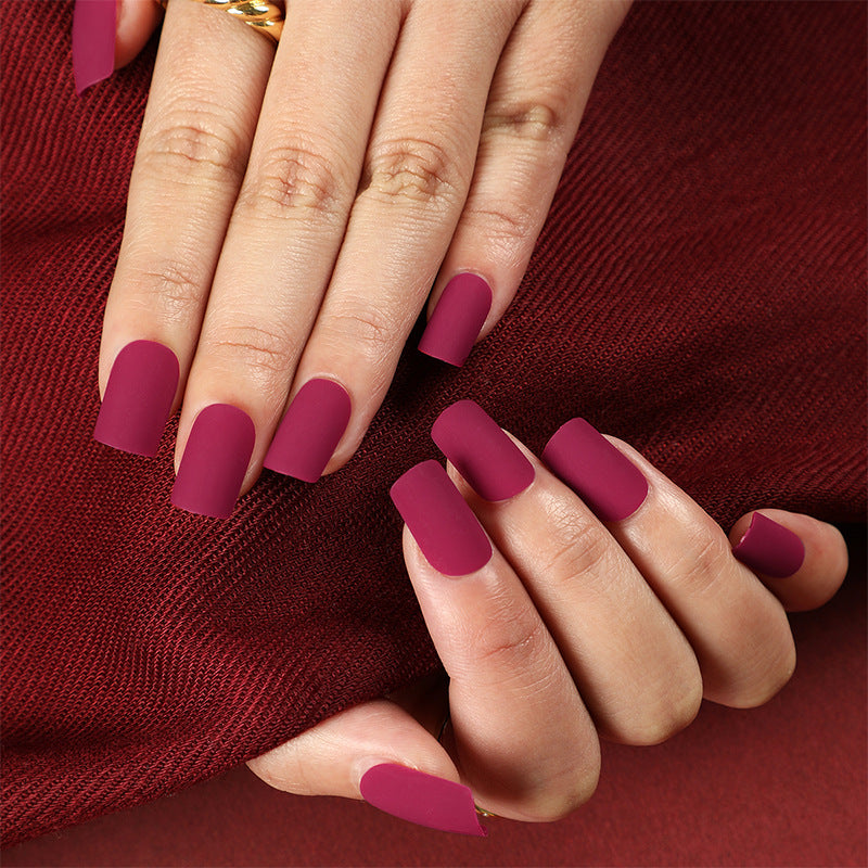 Artificial nails in elegant matte finish Kalsten