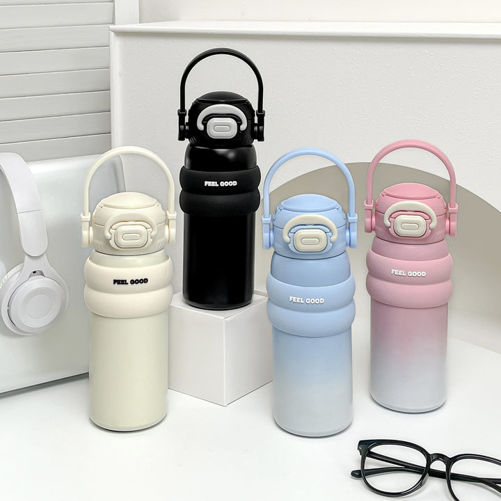Insulated drinking bottle with innovative closure mechanism Kalsten