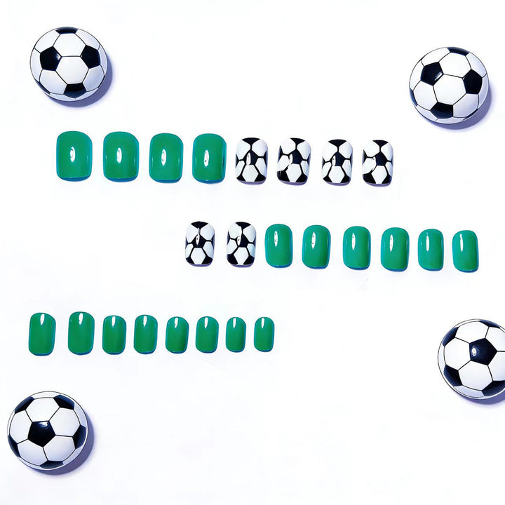 Artificial nails in sporty football design Kalsten