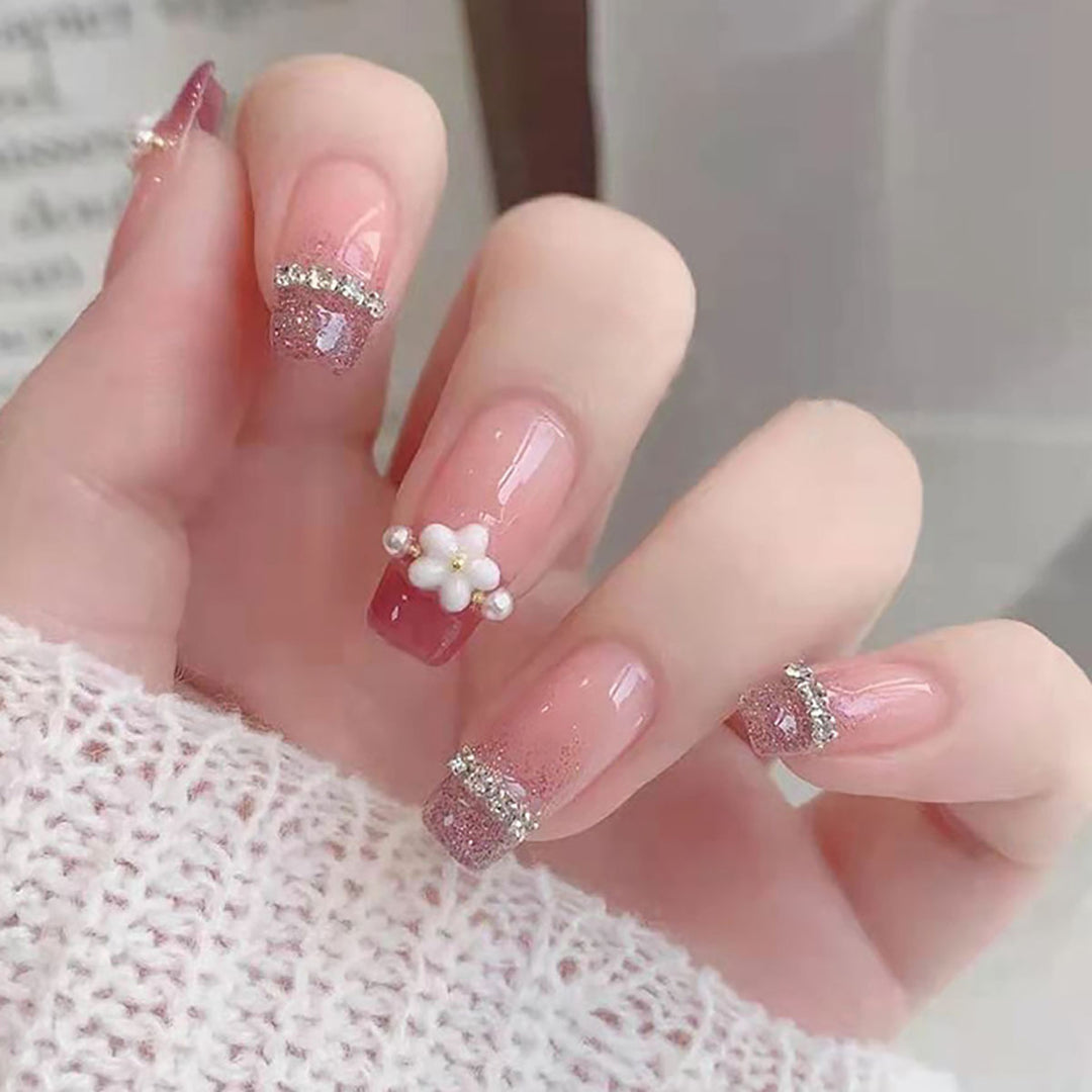 Decorative Floral Press-On Nail Art Set