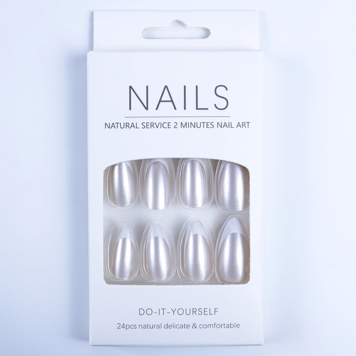 Artificial nails with elegant French design and high-gloss finish Kalsten