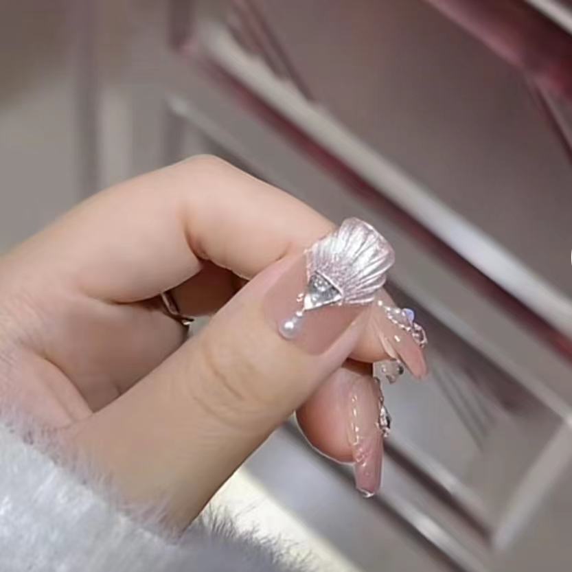 Elegant 3D Floral Design Press-On Nail Set Kalsten