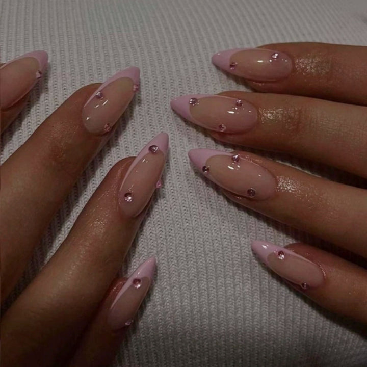 Artificial nail set with elegant glitter accents Kalsten