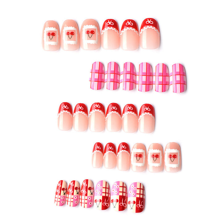 Artistic Holiday-Themed Press-On Nail Design Kalsten