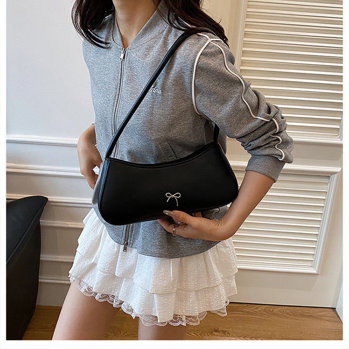 Elegant Curved Handbag Kalsten