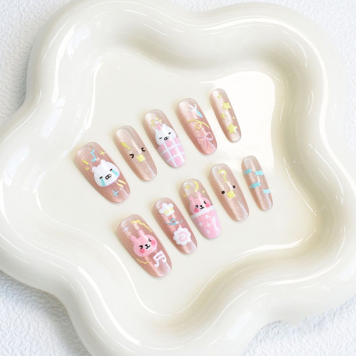 Stylish animal motif artificial nails Kalsten
