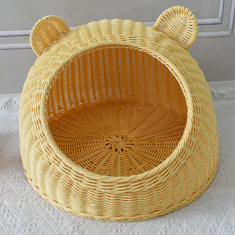 Playful Bear-Shaped Woven Pet Bed Kalsten