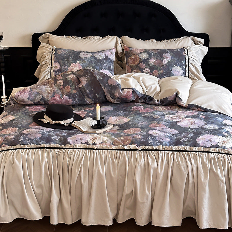 Bedding set made of cotton satin with rose watercolor print, ruffle and decorative bedspread