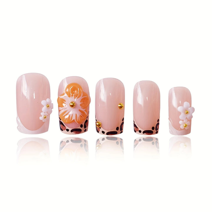 Artistic Floral Nail Design Kalsten