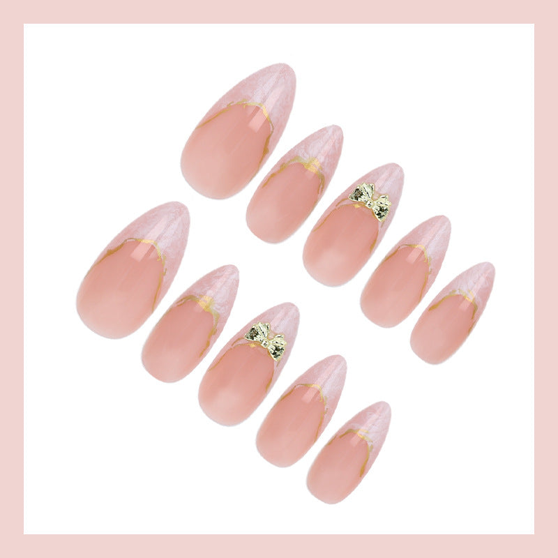 Elegant Nail Art Kalsten