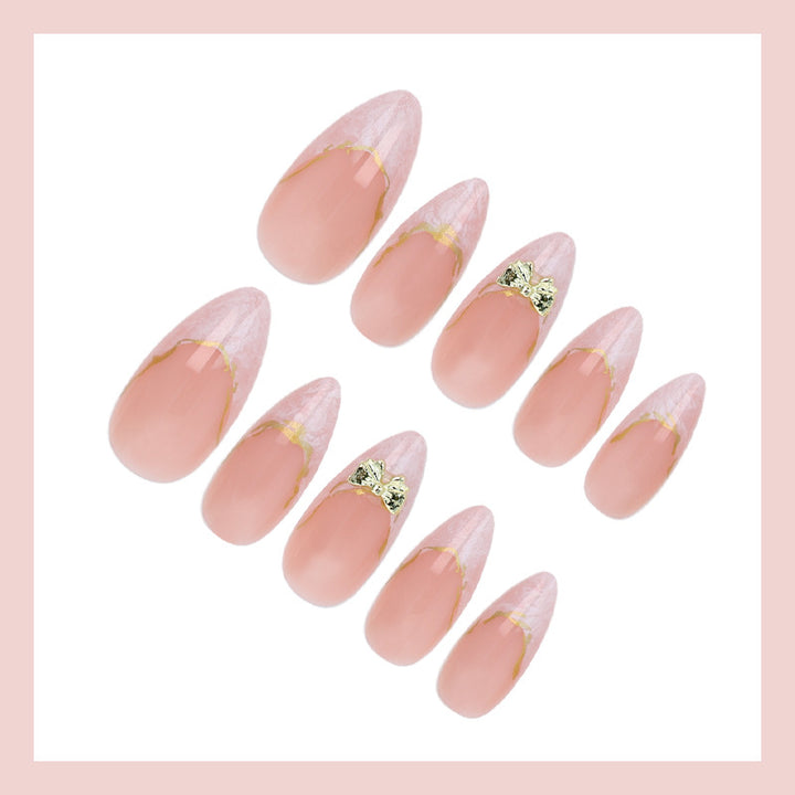 Elegant Nail Art Kalsten