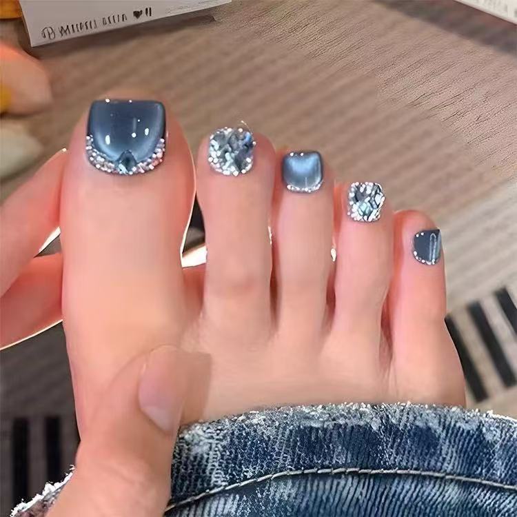 Acrylic Nail Set with Stylish 3D Accents Kalsten
