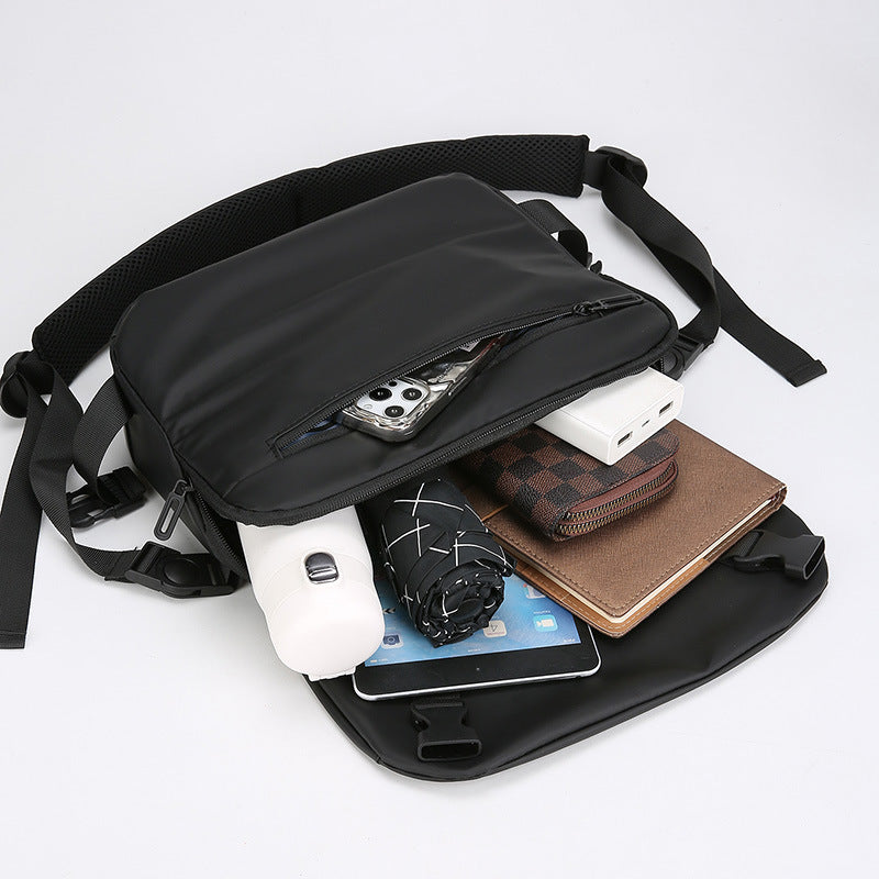 Water-Resistant Messenger Bag Kalsten