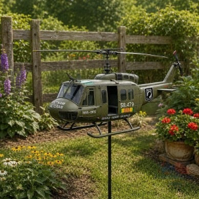 Helicopter Lawn Ornament Kalsten