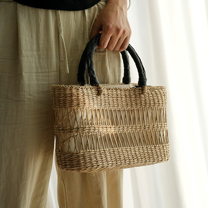 Women's handcrafted tote bag made from sustainable seagrass with stylish handles Kalsten