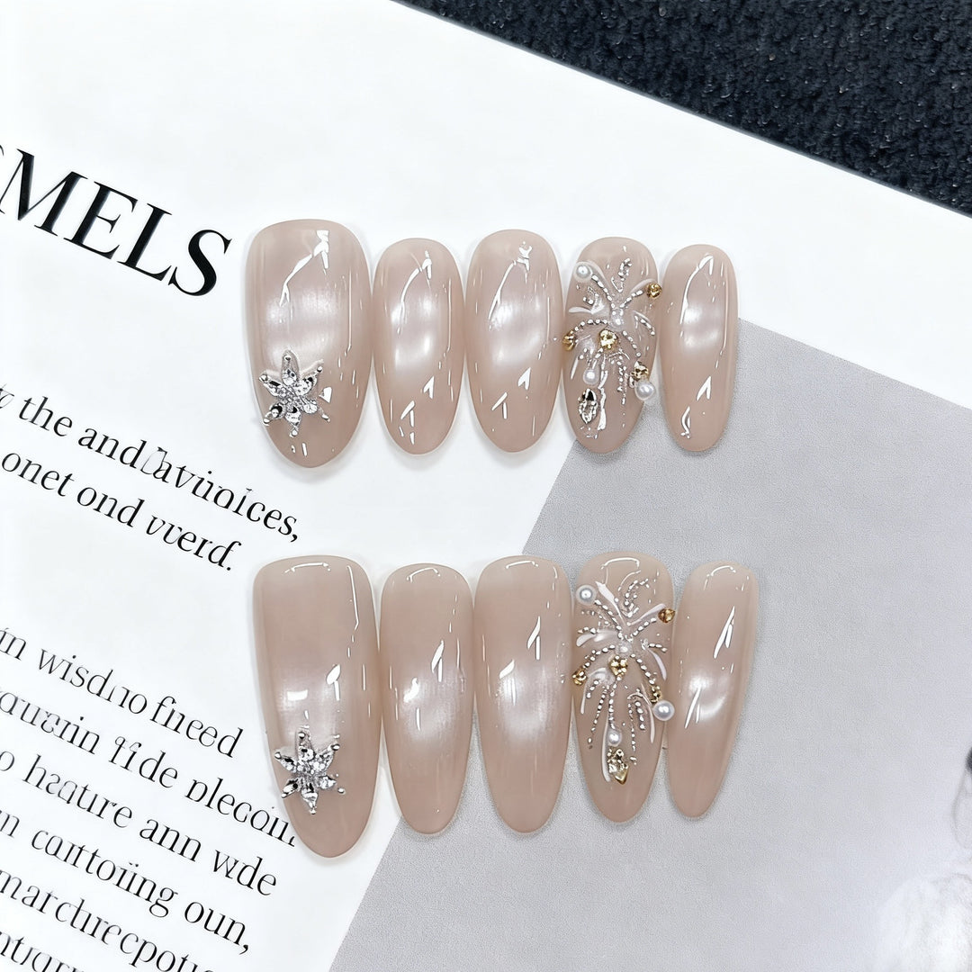 Elegant Press-On Nail Art with Rhinestones Kalsten