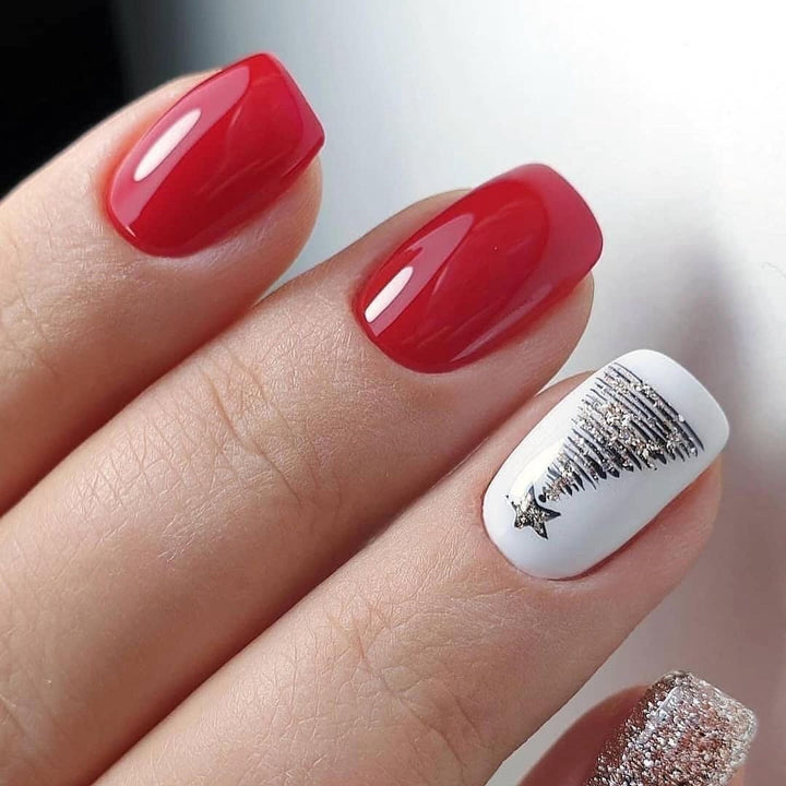 Artistic Winter-Themed Nail Art Kalsten