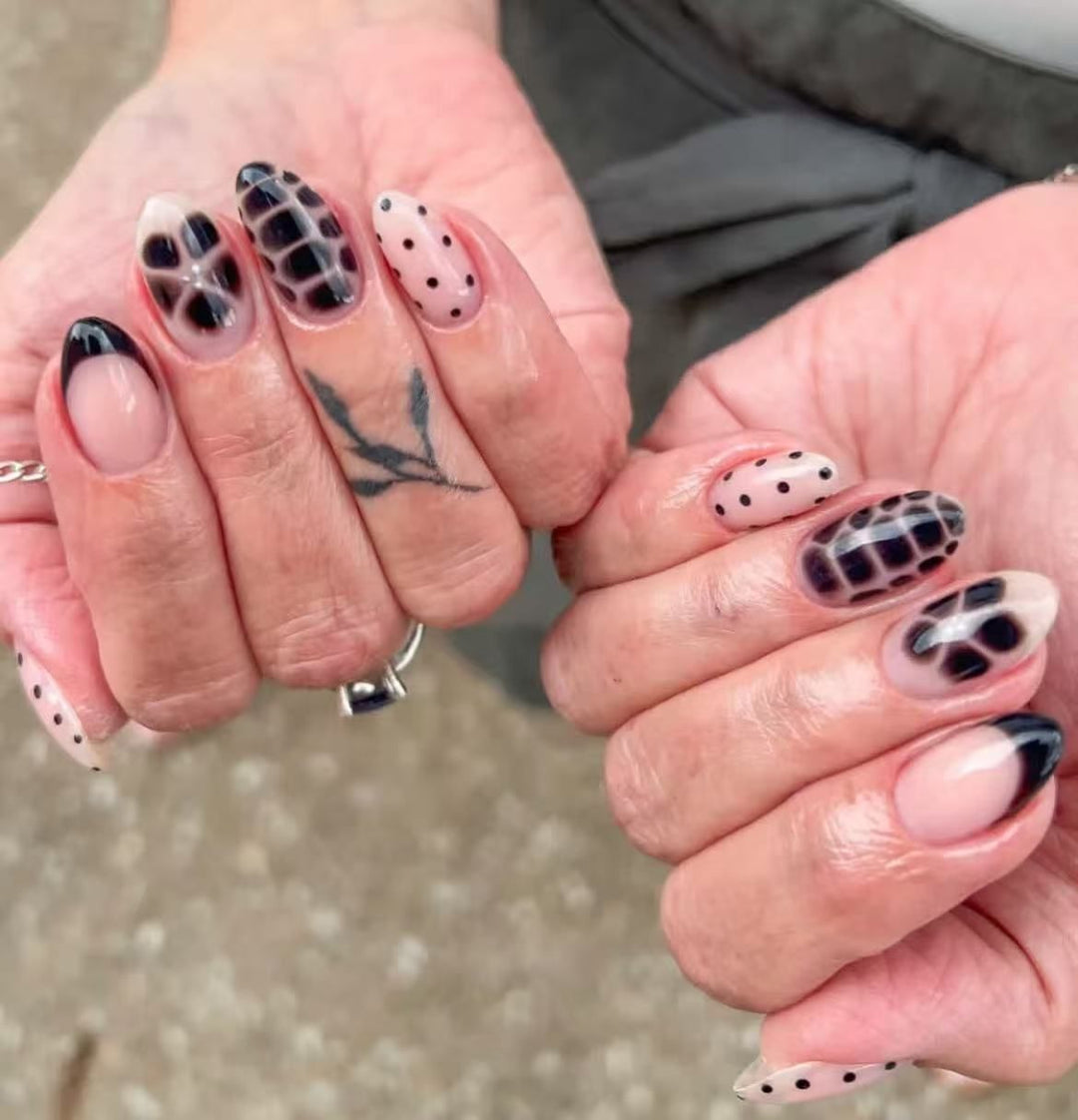 Artistic Animal Print Nail Art Set Kalsten
