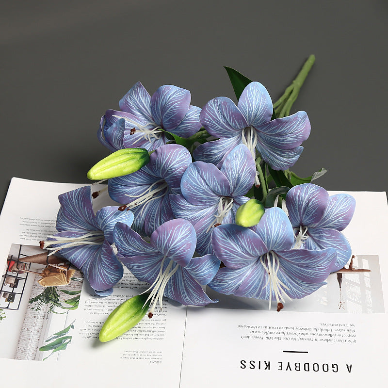 Realistic Lifelike Lily Flower Bouquet