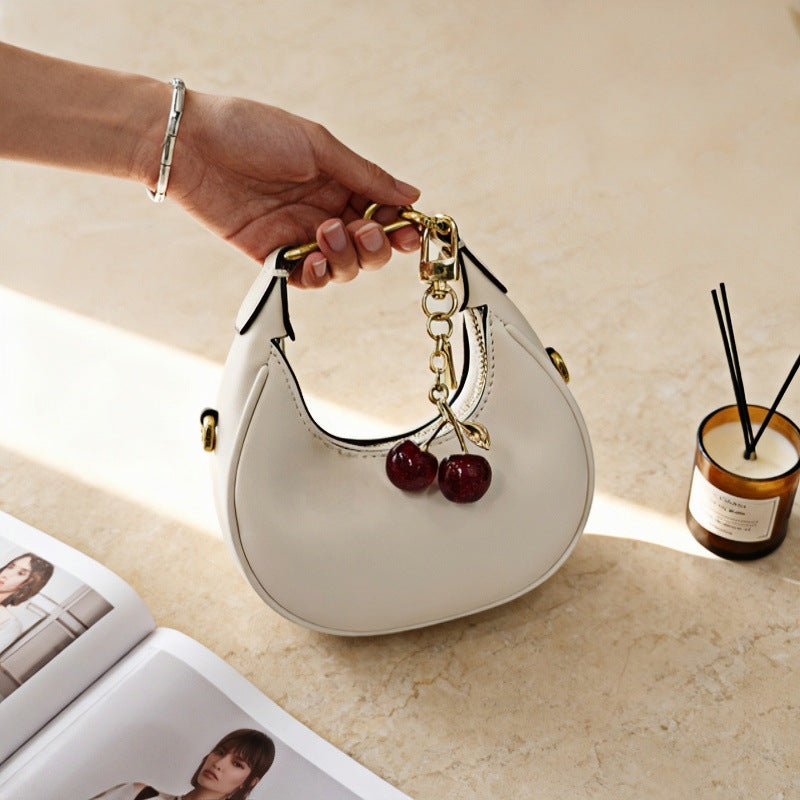 Trendy handbag with fruity charm Kalsten