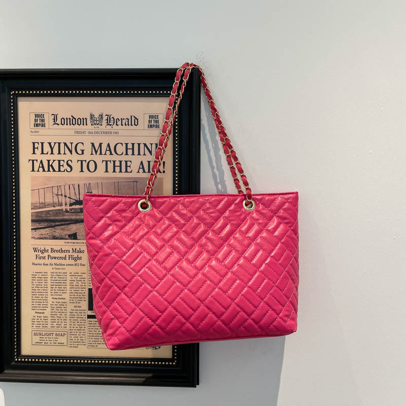 WoQuilted Tote Bag with Chain Handles Kalsten