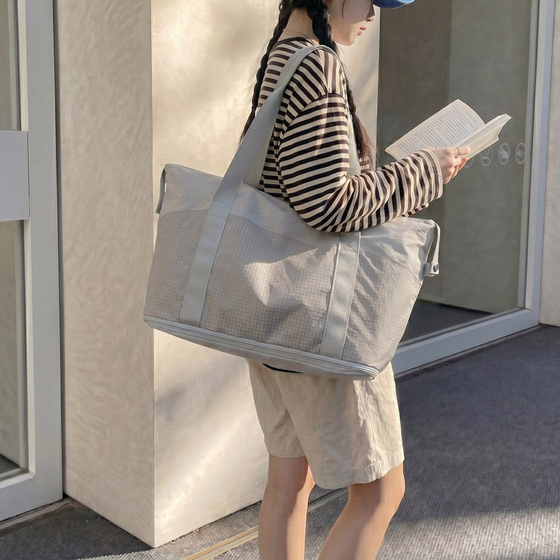 Spacious Multi-Functional Duffle Bag Kalsten
